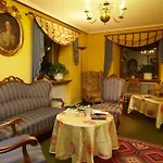 فندق Kuerschner 3*