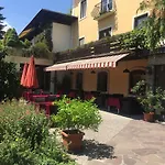 Kuerschner فندق